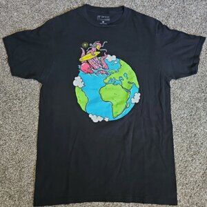 LCM International Size Medium Surfing Skeleton on Earth w. Kraken Shirt